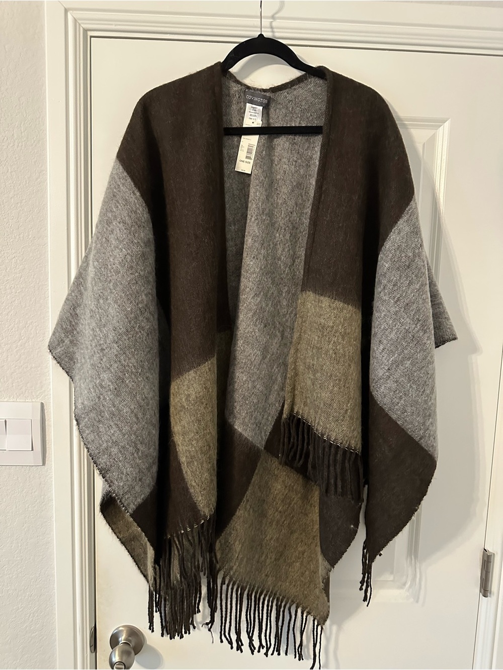 NWT Covington Colorblock Ruama Wrap Poncho Fringe Brown Gray One Size Cozy Fall